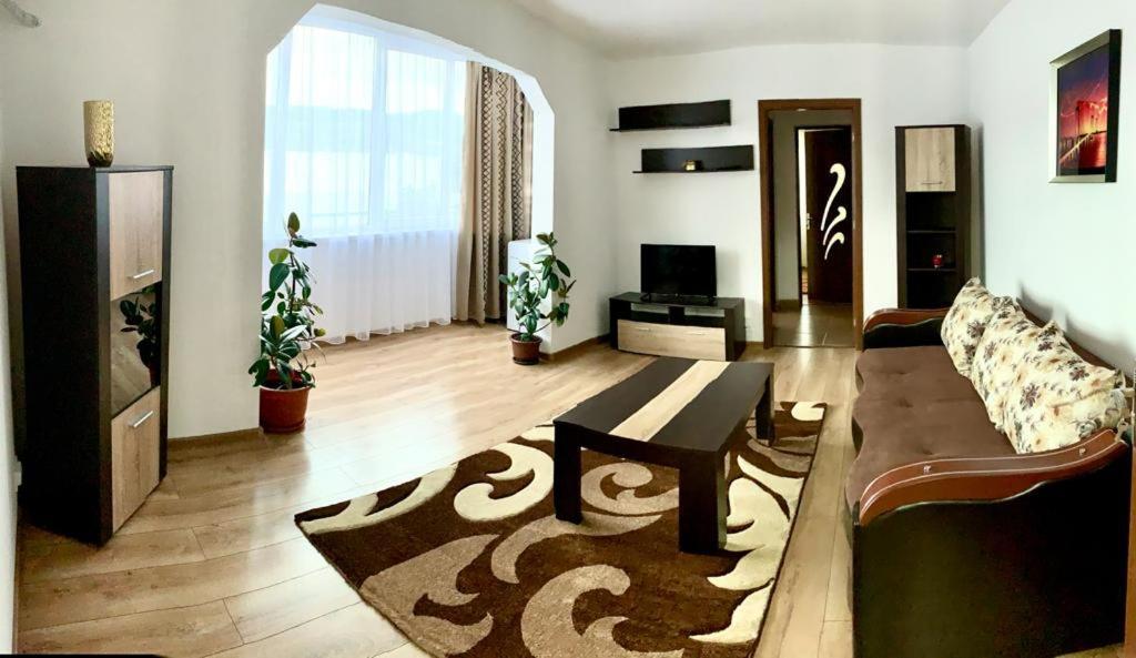 Апартаменти Cazare Apartament Оршова Екстер'єр фото